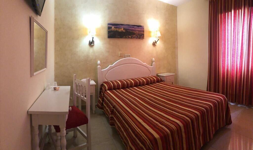 Hostal Sonia Гранада Екстер'єр фото