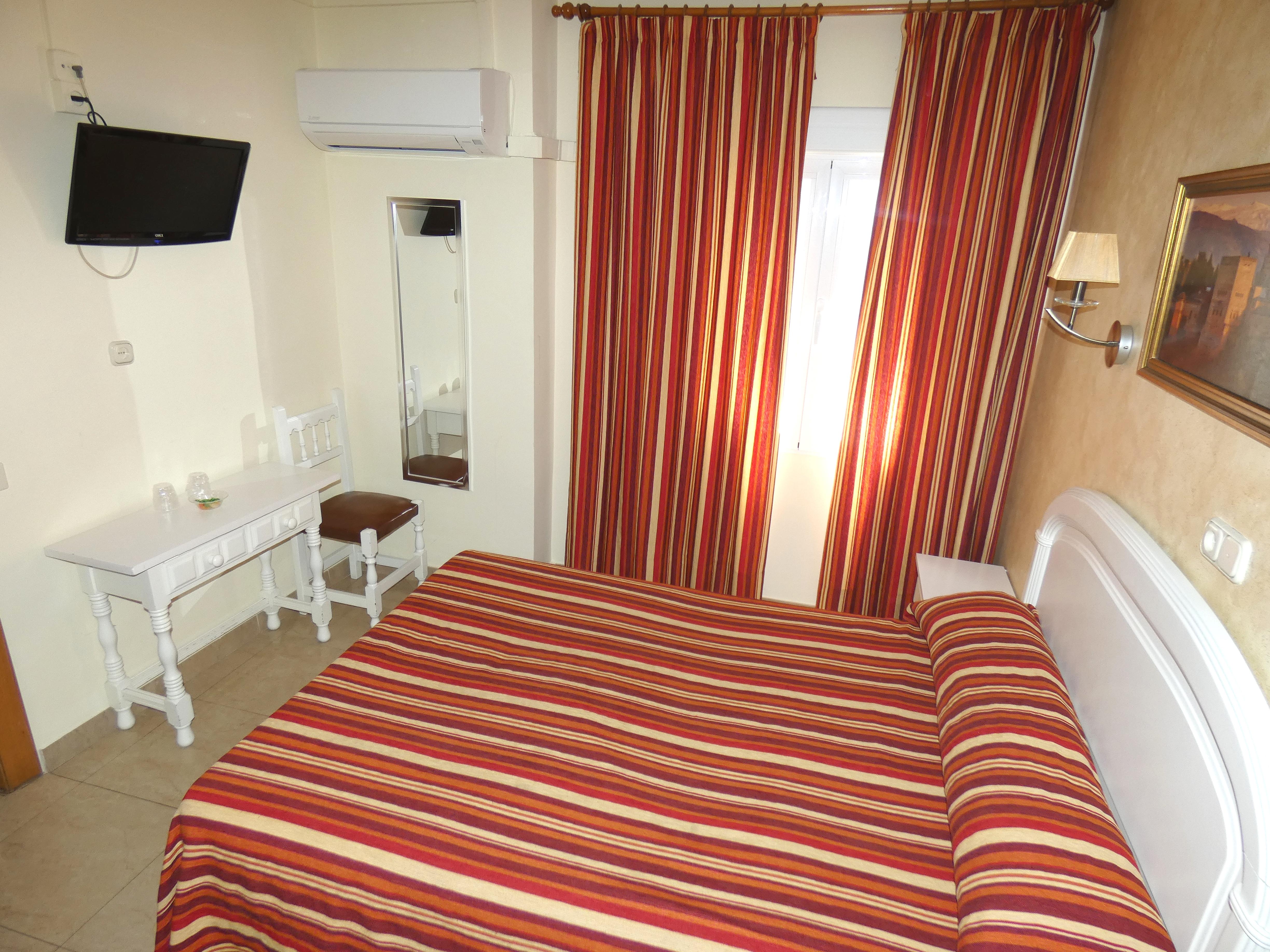 Hostal Sonia Гранада Екстер'єр фото