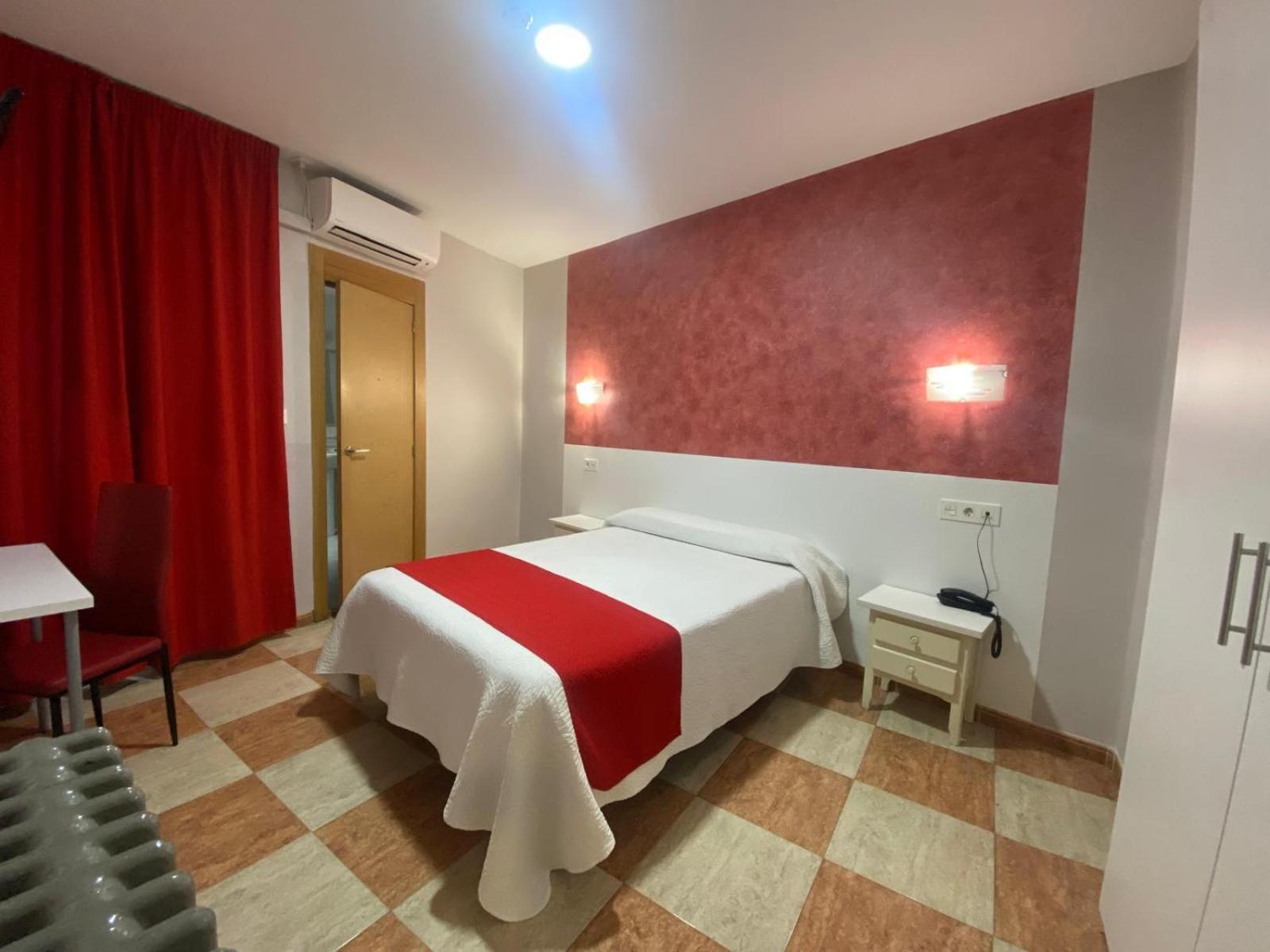 Hostal Sonia Гранада Екстер'єр фото