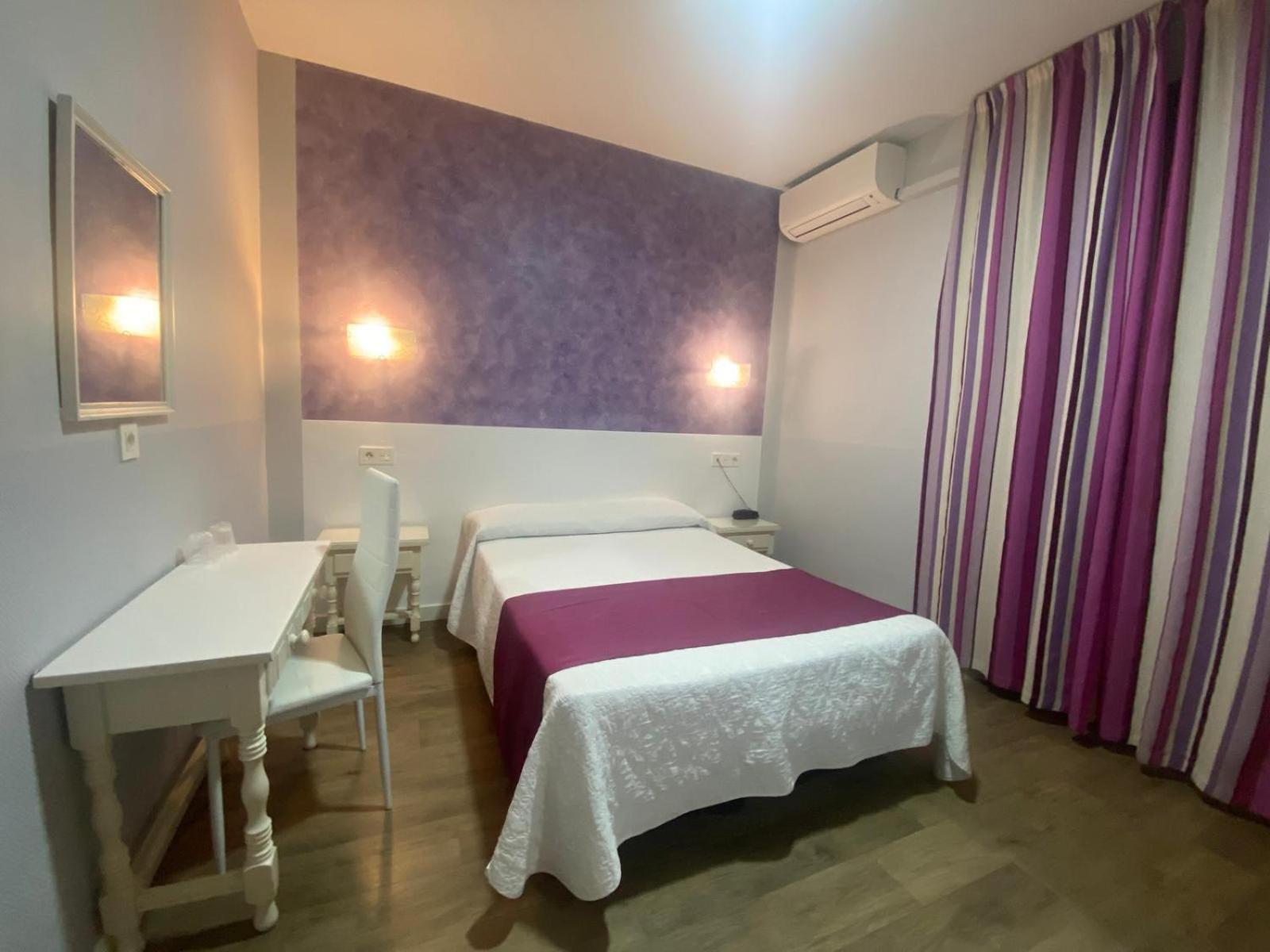 Hostal Sonia Гранада Екстер'єр фото