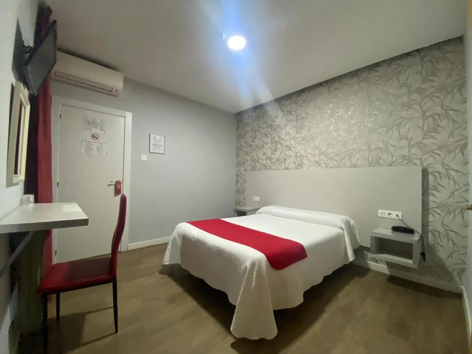 Hostal Sonia Гранада Екстер'єр фото